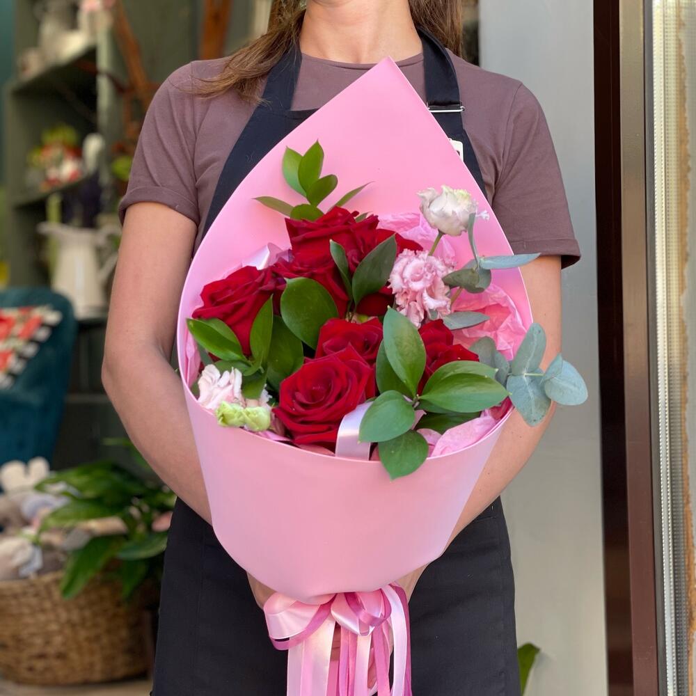 Букет с красной розой 